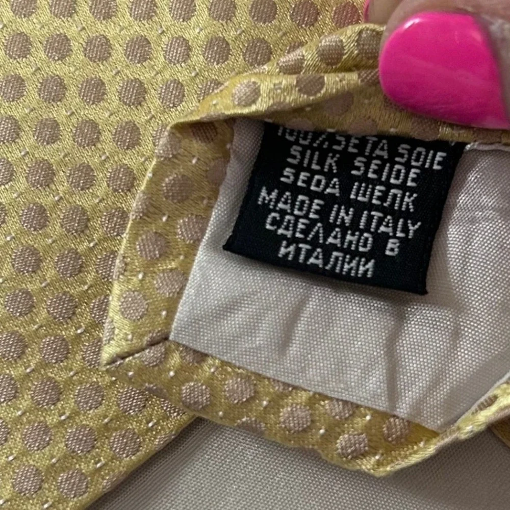 Hugo Boss Necktie Men Gold 100% Silk Geometric Dotted Italy Made Designer Luxury